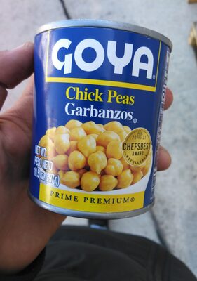 Goya Foods Chick Peas, Garbanzo Beans, 15.5 Ounce (Pack of 8)