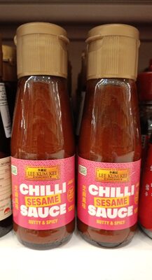 Momofuku Chili Crunch by David Chang, (5.5 Ounces), Chili Oil with Crunchy Garlic and Shallots, Spicy Chili Crisp